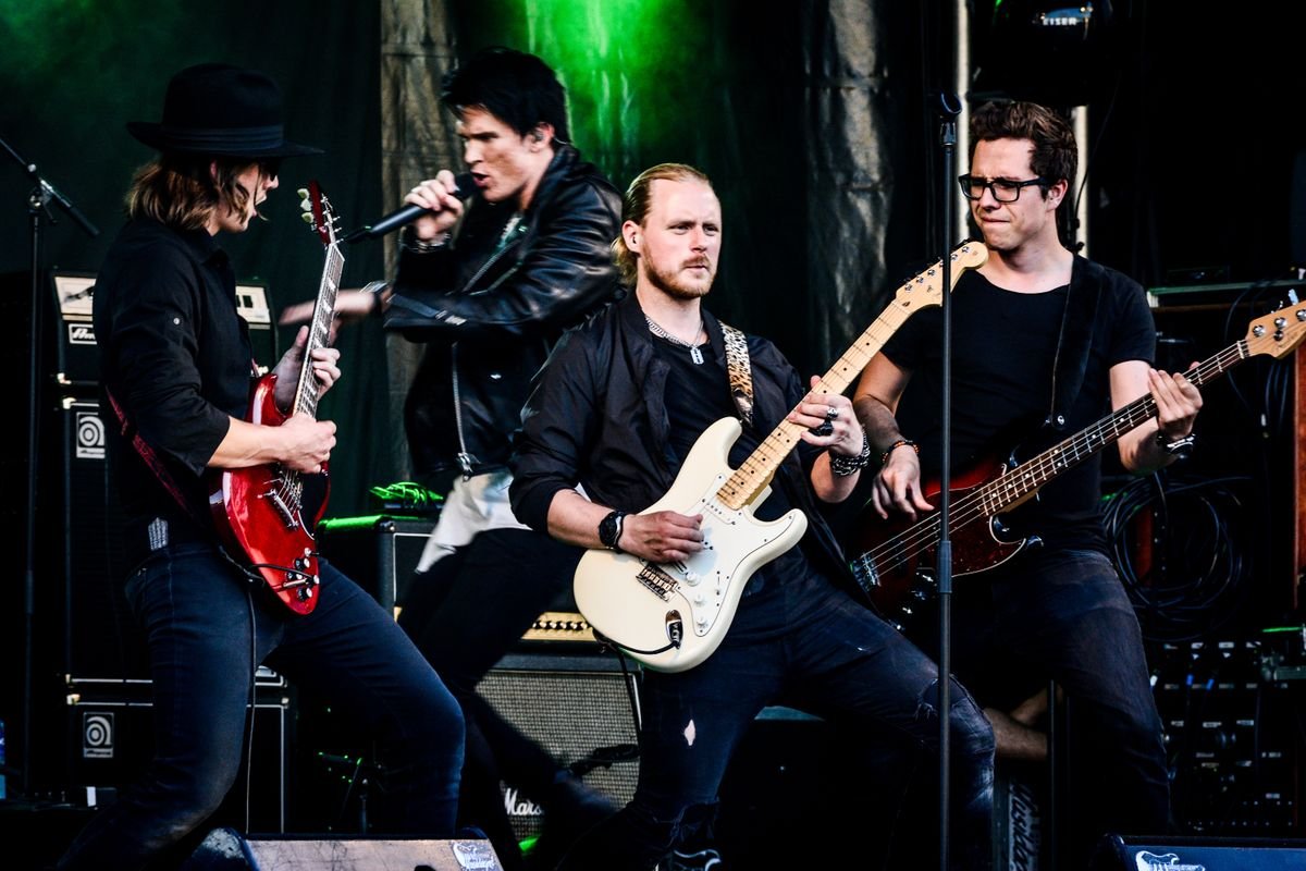 Groupe rock en concert
